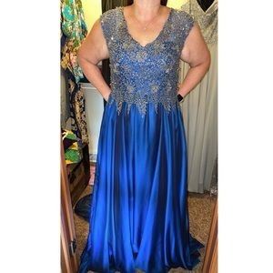 Mother of the bride dress new with tags